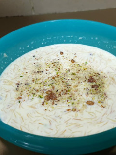 सेवई की खीर (sewai ki kheer recipe in Hindi) रेसिपी मुख्य फोटो