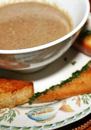 A picture of Mushroom Cream Soup.