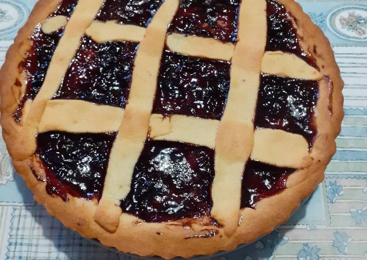 Crostata con marmellata di ciliege