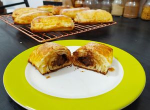 Una foto de Pain au chocolat - Facturas rellenas de chocolate