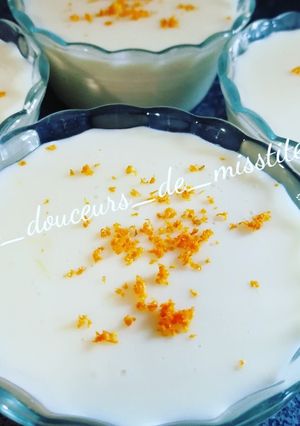 Une photo de Crème à l'orange et fleur d'oranger