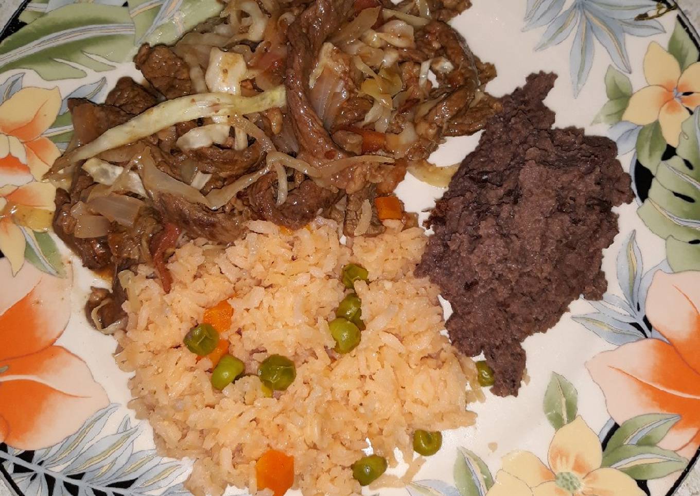 Guisado de res con repollo y tocino 🥓