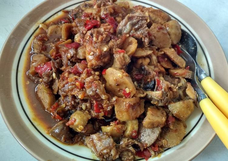 Rica-rica Batulati (Baso, Tulang ayam & Ati ampela)
