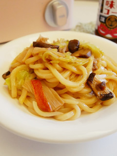 一鍋到底「炒烏龍」簡單又美味。 的食譜成品照片