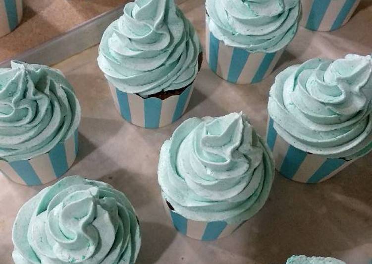 Chocolate Cupcake with Buttercream Frosting