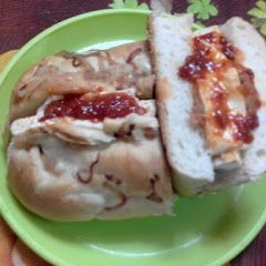 A picture of Paneer hot dog recipe.
