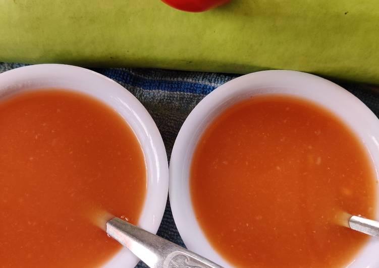 Bottle gourd tomato soup
