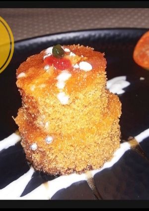 A picture of Orange marmled mini cake.
