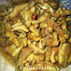 A picture of Usus ayam pedas manis.