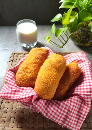 Foto resep Roti Goreng isi Pisang Coklat Keju (1260)