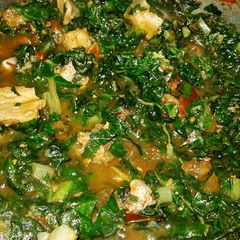 A picture of Pork in spinach.