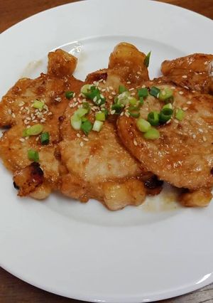 Hình của món Thịt heo ram gừng.