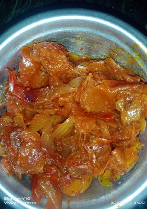 टमाटर प्याज़ की चटनी (Tamatar pyaz ki chutney recipe in Hindi) रेसिपी मुख्य फोटो