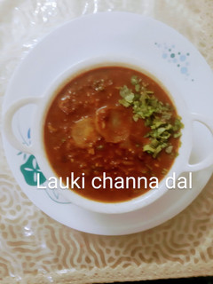 लौकी चना दाल (Lauki chana dal recipe in hindi) रेसिपी मुख्य फोटो