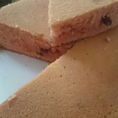 A picture of Simple Strawberry cake.