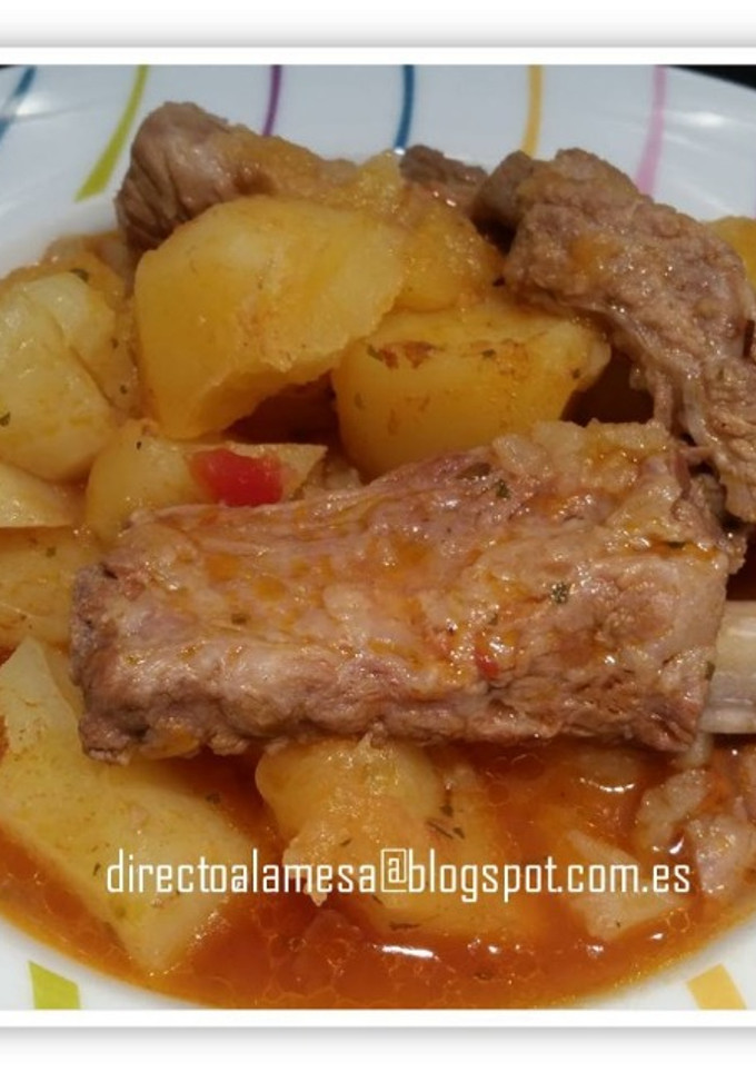 Una foto de Patatas guisadas con costillas