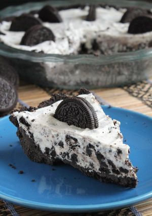 A picture of Cookie and Ice cream Pie.