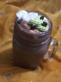 A picture of Cocoa banana milkshake.