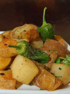 Una foto de Patatas bravas en tempura