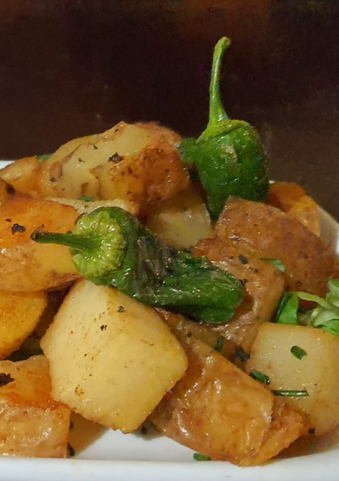 Una foto de Patatas bravas en tempura