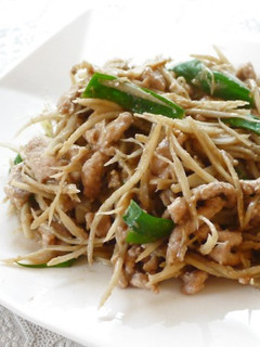 牛蒡炒肉絲 的食譜成品照片