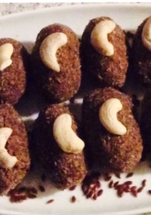 A picture of Flax seeds jaggery Pinni.