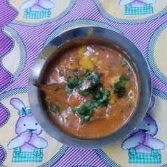 A picture of Aloo Curry.