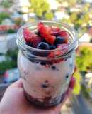 Desayuno de avena fría y mezcla Berries 🍓🫐