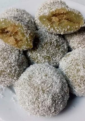 Hình của món Bánh nếp lăn dừa.