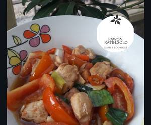 Cara Membuat Tumis dada ayam pedes saos tiram plus tomat Enak Sederhana