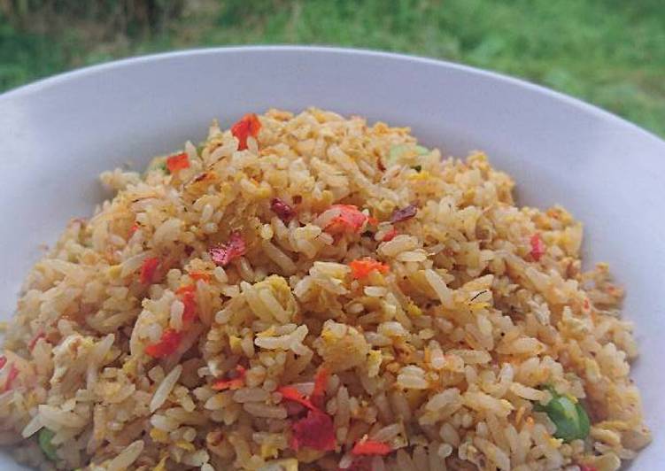 1Resep: Nasi goreng sederhana yang Gurih