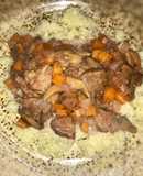 Carne en Salsa con Arroz 🍛