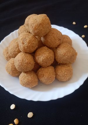 A picture of Chickpeas ball.