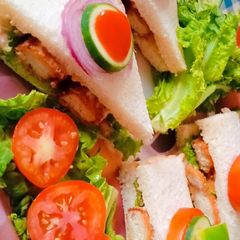 A picture of 3 colours sandwich 🥪 .