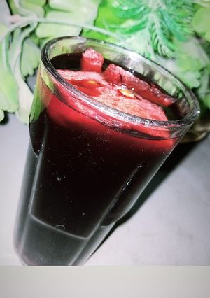 A picture of Karkade tea.