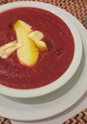 Una foto de Sopa de remolacha