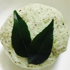 A picture of Pacha manga chammanthi chutney.