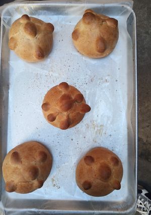 Una foto de Pan de muerto de hueso