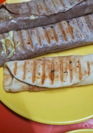 A picture of Shawarma Sandwich.