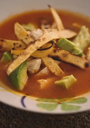 Una foto de Sopa de tortillas mexicana