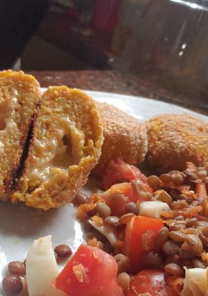 Una foto de Croquetas de pollo y verdura❤