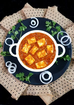 शाही पनीर (Shahi paneer recipe in Hindi) रेसिपी मुख्य फोटो