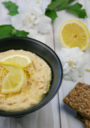 Une photo de Houmous au citron