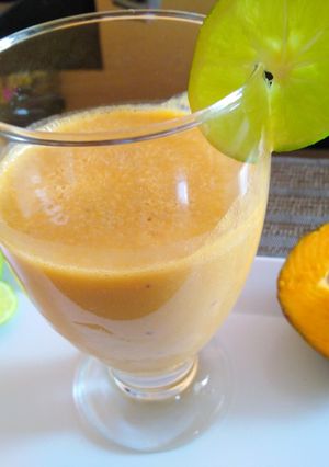 Una foto de Helado de lúcuma con limón 👍🇵🇪