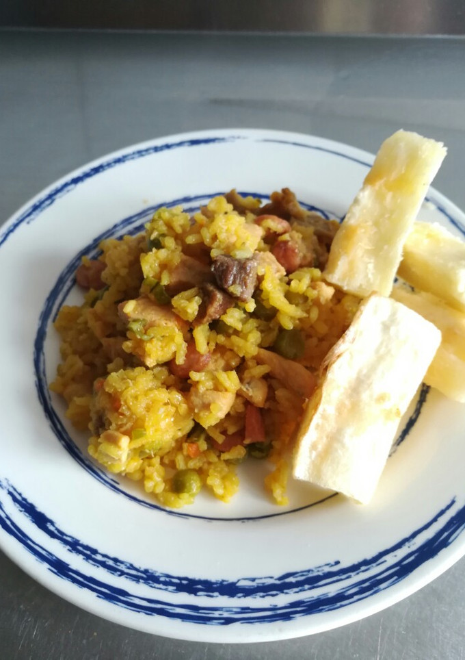 Una foto de Arroz atollado casero
