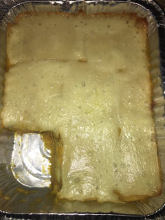 Una foto de Pastelón de plátano maduro con pollo y queso a mi estilo 🤤🤤🤤🤤