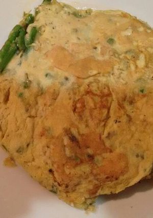 Una foto de Espárragos tiernos en tortilla. ॐ