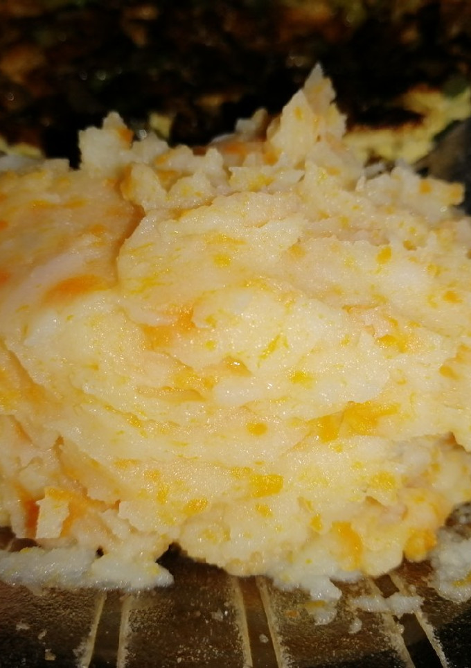 Una foto de Puré de papa y zanahoria caserito 🥕🥔