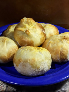 Una foto de Knishes de “Dana”