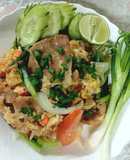 ข้าวผัดสันคอหมูสไลซ์ เมนูเด็กกินได้
